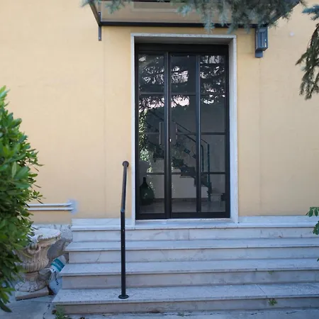 Homestay Vittorio Veneto Dimore *